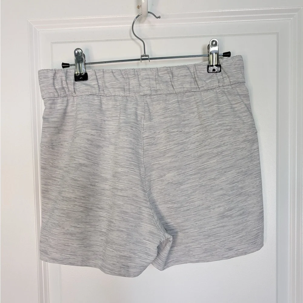 Lululemon On The Fly Short *2.5